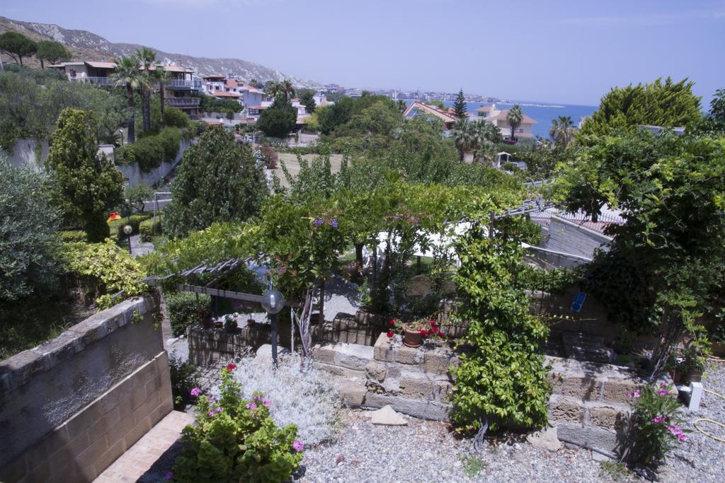 B&B Magna Grecia Кротоне Екстериор снимка